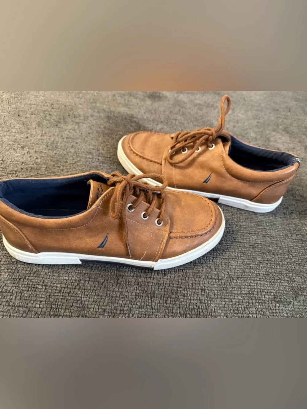 Nautica Boys Tan Leather Boat Sneakers Size 5